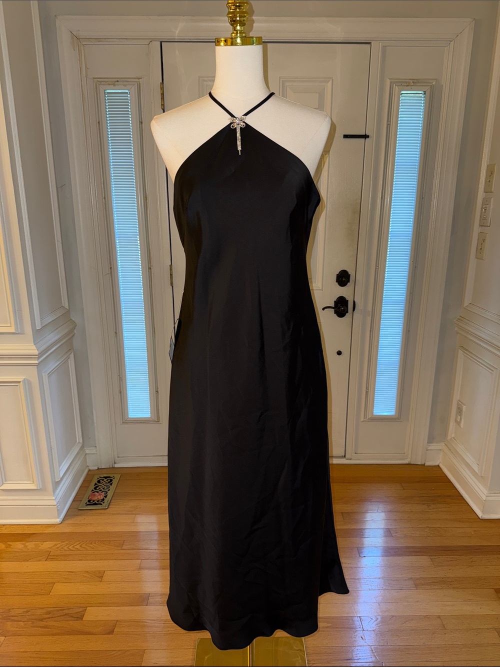 Adrianna Papell Elegant Black Halter Evening Dress with Jewel Accent